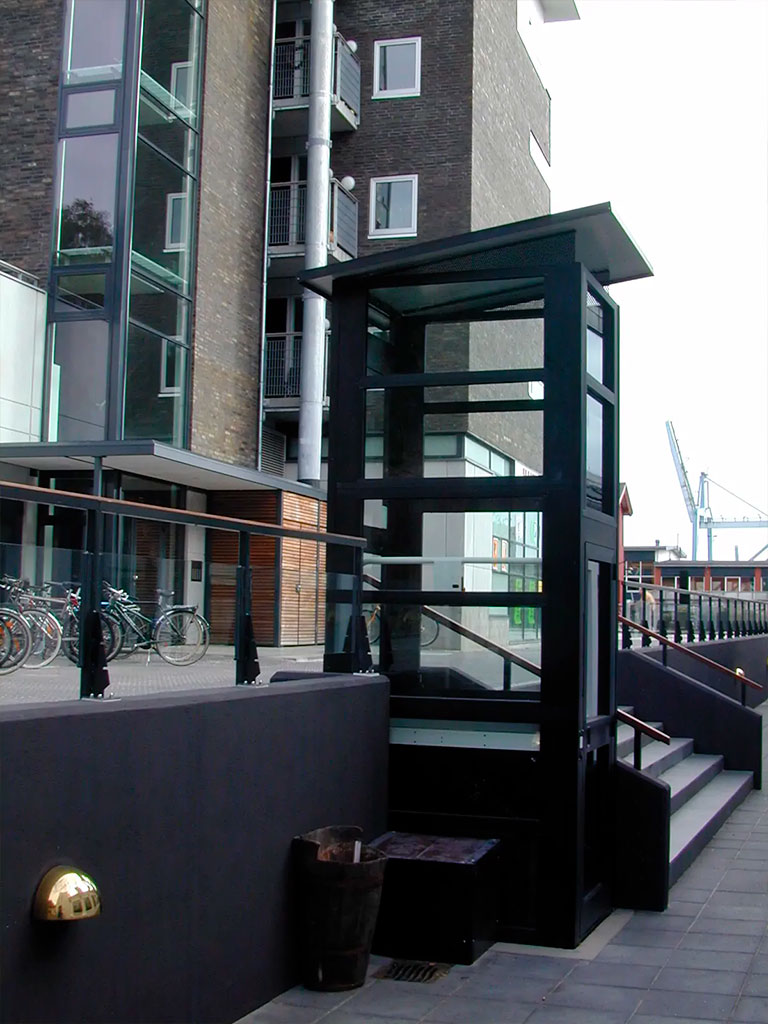 instalacion-salvaescaleras-verticales-tramo-corto-en-murcia